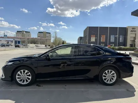 Toyota Camry 2023 года за 16 500 000 тг. в Атырау – фото 6