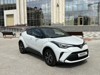 Toyota C-HR, 2023
