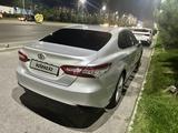 Toyota Camry 2018 годаүшін14 500 000 тг. в Шымкент – фото 4