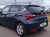 Hyundai i20 2023 года за 6 200 000 тг. в Уральск – фото 5