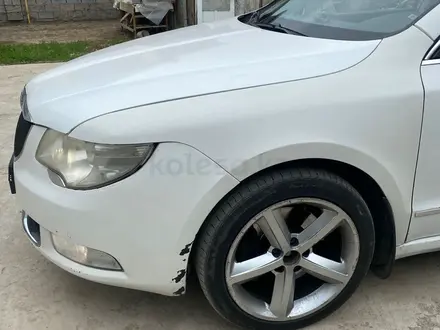 Skoda Superb 2013 года за 3 700 000 тг. в Алматы – фото 7