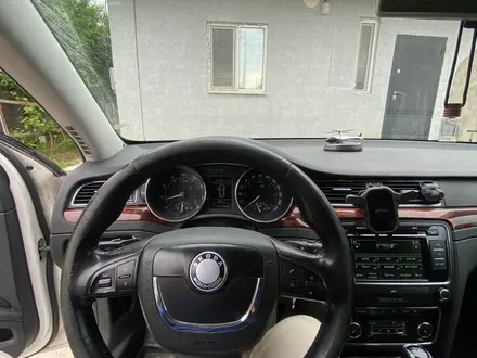 Skoda Superb 2013 года за 3 700 000 тг. в Алматы – фото 9