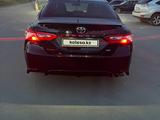 Toyota Camry 2020 годаfor11 500 000 тг. в Актобе – фото 2