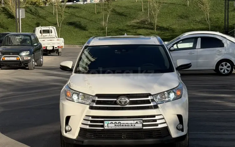 Toyota Highlander 2018 годаүшін18 500 000 тг. в Шымкент