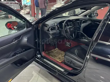 Toyota Camry 2020 года за 12 800 000 тг. в Кызылорда – фото 11