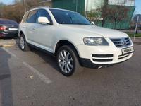 Volkswagen Touareg 2006 года за 7 000 000 тг. в Алматы