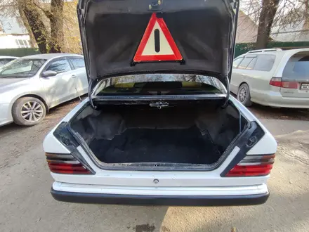 Mercedes-Benz E 230 1991 года за 1 100 000 тг. в Алматы – фото 11