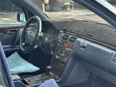 Mercedes-Benz E 200 1996 года за 1 100 000 тг. в Шымкент – фото 8