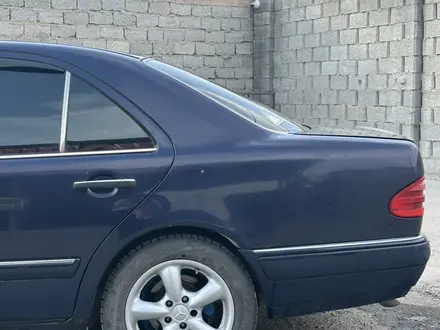 Mercedes-Benz E 200 1996 года за 1 100 000 тг. в Шымкент – фото 5