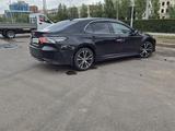 Toyota Camry 2020 годаүшін13 100 000 тг. в Астана – фото 3