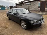 BMW 735 2002 года за 1 490 000 тг. в Жезказган