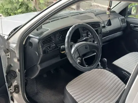 Volkswagen Golf 1993 года за 1 000 000 тг. в Тараз – фото 11