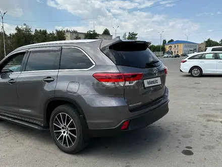 Toyota Highlander 2017 года за 16 200 000 тг. в Алматы – фото 4