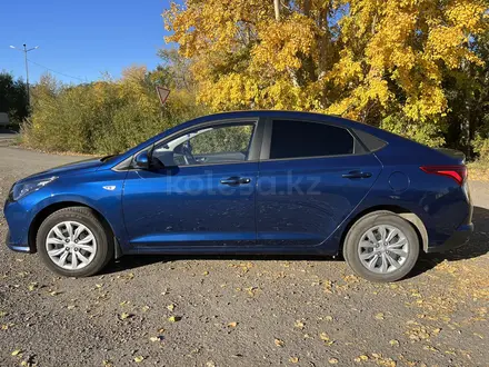 Hyundai Accent 2021 года за 8 200 000 тг. в Астана – фото 2