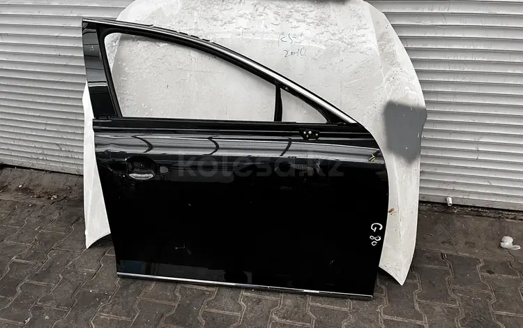 Передняя правая дверь Genesis G80 за 260 000 тг. в Алматы
