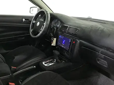 Volkswagen Passat 2002 года за 1 850 000 тг. в Астана – фото 15