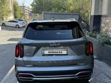 Kia Sorento 2022 года за 16 500 000 тг. в Шымкент – фото 2