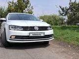 Volkswagen Jetta 2017 года за 8 000 000 тг. в Алматы