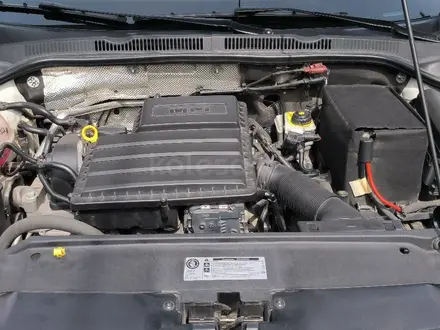 Volkswagen Jetta 2017 года за 8 000 000 тг. в Алматы – фото 12
