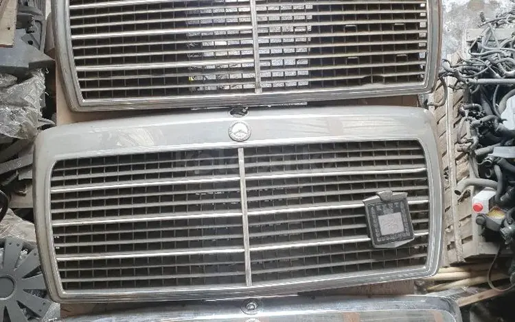 Решётка радиатора w124 дорестайл за 40 000 тг. в Алматы