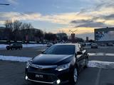 Toyota Camry 2016 года за 11 700 000 тг. в Алматы – фото 2