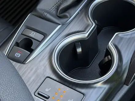 Toyota Camry 2023 года за 14 800 000 тг. в Астана – фото 21
