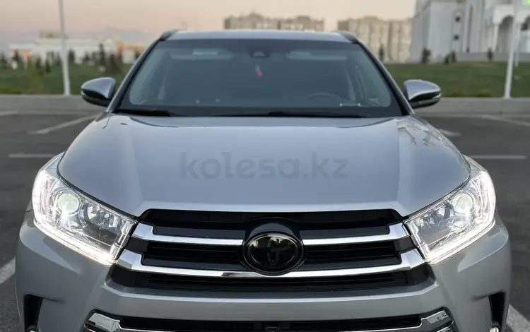 Toyota Highlander 2017 года за 12 000 000 тг. в Шымкент