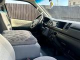 Toyota Hiace 2014 года за 11 990 000 тг. в Актау – фото 4