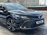 Toyota Camry 2023 годаfor18 700 000 тг. в Алматы – фото 3