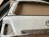 Крышка багажника тойто лэнд крузер 2013 года за 70 000 тг. в Тараз – фото 3