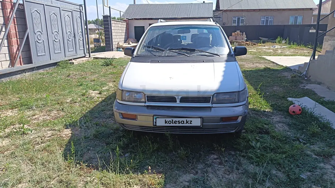 Mitsubishi Space Wagon, 1991