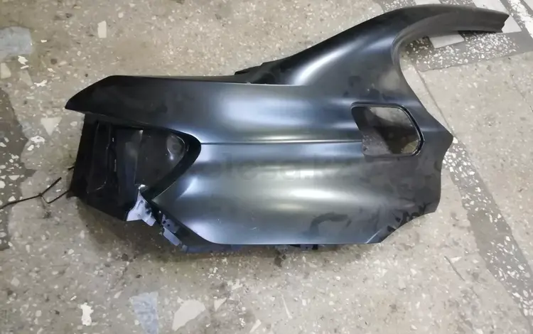 Заднее крыло за 60 000 тг. в Алматы