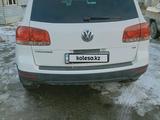 Volkswagen Touareg 2004 года за 5 100 000 тг. в Алматы – фото 3