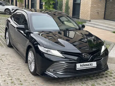 Toyota Camry 2021 года за 13 300 000 тг. в Алматы – фото 14