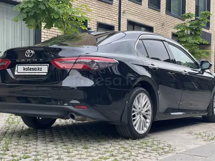 Toyota Camry 2021 года за 13 300 000 тг. в Алматы – фото 8