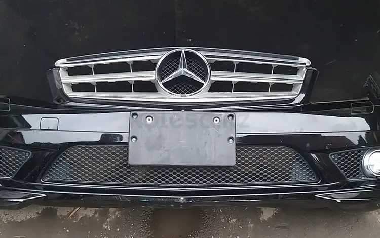 Передний бампер AMG Оригинал за 250 000 тг. в Алматы