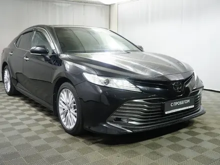 Toyota Camry 2020 года за 13 900 000 тг. в Алматы – фото 19