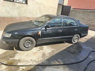 Toyota Carina E