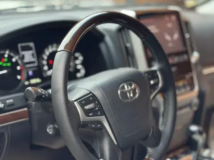 Toyota Land Cruiser 2016 года за 29 900 000 тг. в Алматы – фото 4