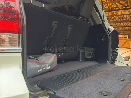 Toyota Land Cruiser 2016 года за 29 900 000 тг. в Алматы – фото 11