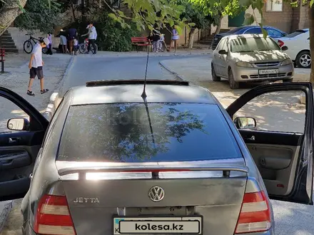 Volkswagen Jetta 2003 года за 2 000 000 тг. в Актау – фото 8