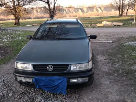 Volkswagen Passat 1995 года за 1 900 000 тг. в Ленгер