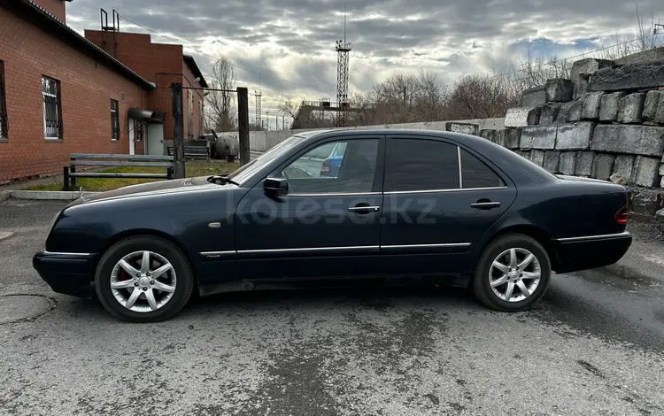 Mercedes-Benz E 300 1998 года за 2 000 000 тг. в Караганда