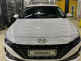 Hyundai Elantra 2022 годаfor9 900 000 тг. в Шымкент