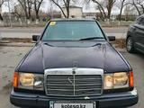 Mercedes-Benz E 230 1988 года за 750 000 тг. в Алматы