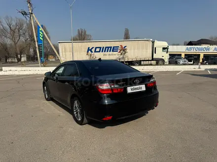 Toyota Camry 2017 года за 10 000 000 тг. в Алматы – фото 12