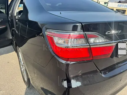 Toyota Camry 2017 года за 10 000 000 тг. в Алматы – фото 7
