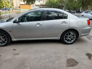 Mitsubishi Galant, 2009