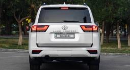 Toyota Land Cruiser 2022 года за 59 500 000 тг. в Астана – фото 4