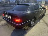 Mercedes-Benz E 230 1995 года за 2 400 000 тг. в Павлодар – фото 3